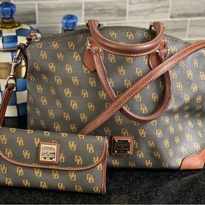 Dooney and Bourke set